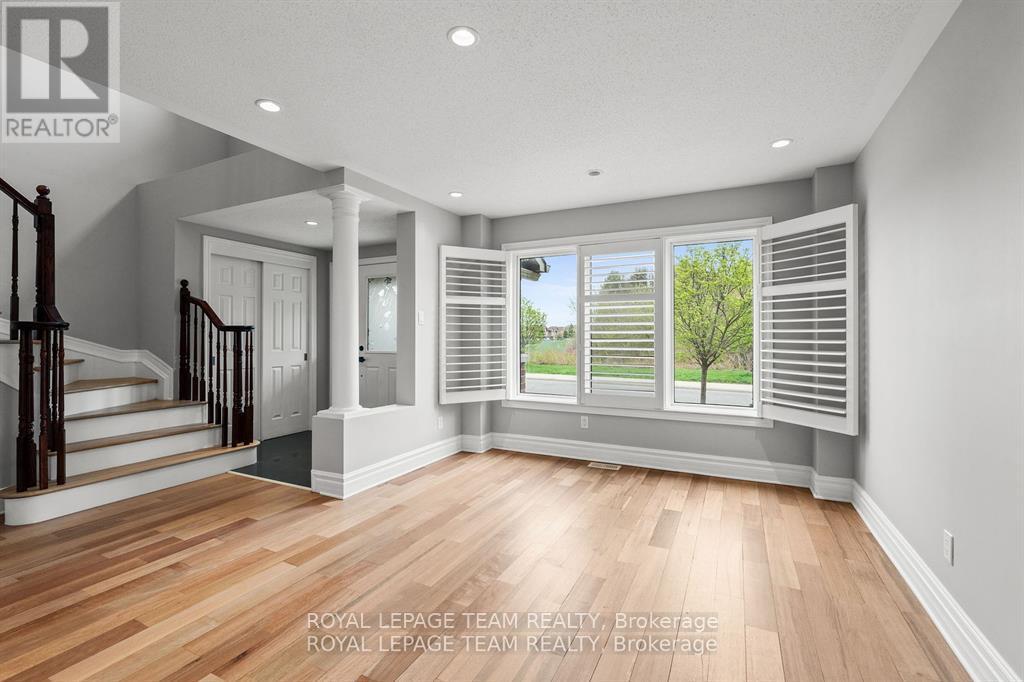 365 Langrell Crescent, Ottawa, Ontario  K2J 5R8 - Photo 6 - X12904746