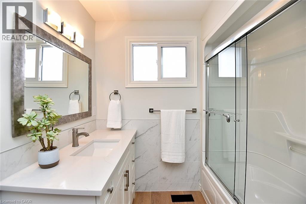 47 Odessa Street, Stoney Creek, Ontario  L8J 1A3 - Photo 15 - 40799250