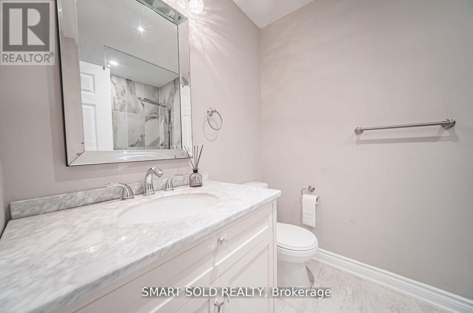 120 Abbeywood Trail, Toronto, Ontario  M3B 3B5 - Photo 18 - C13004934