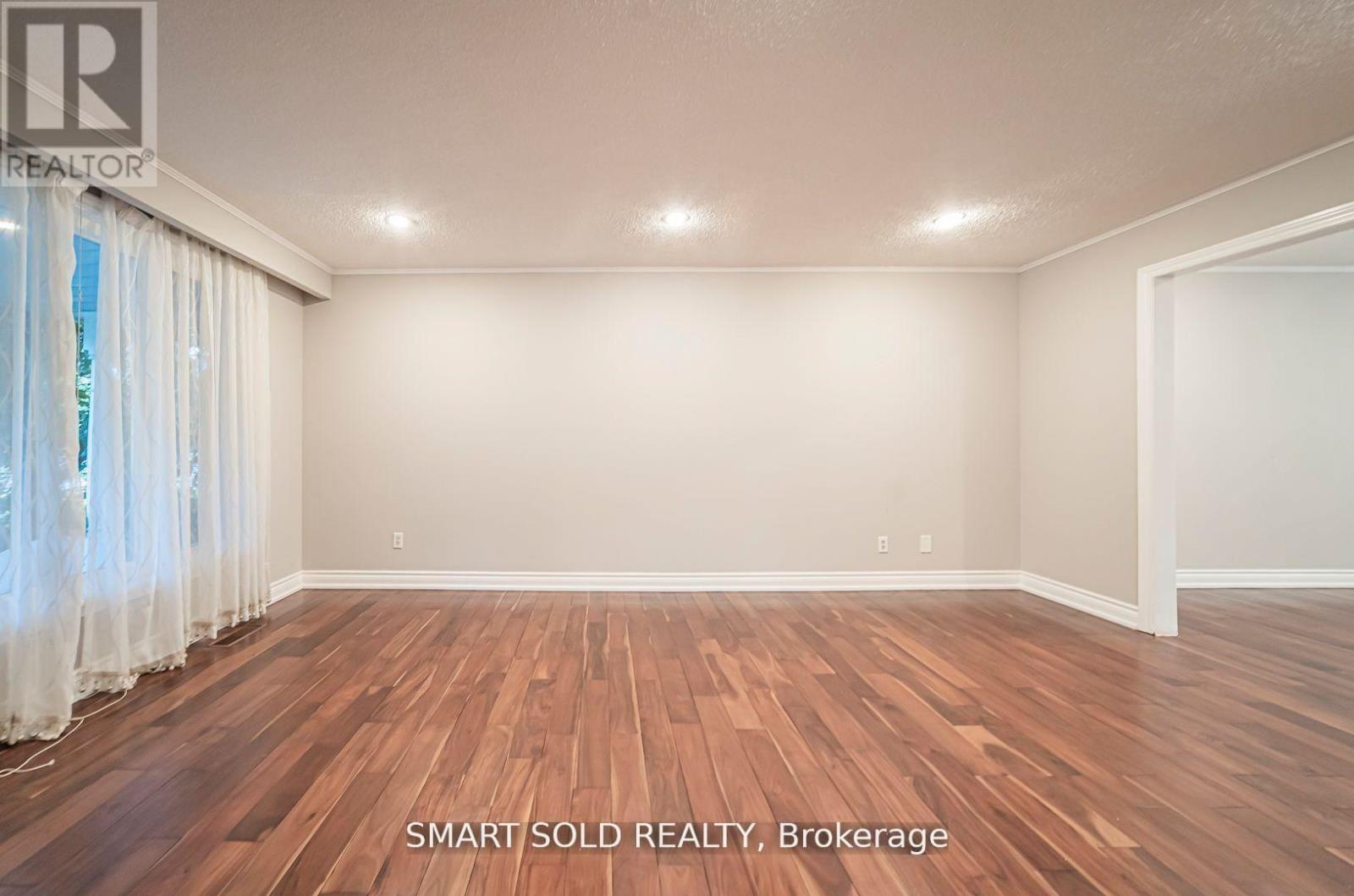 120 Abbeywood Trail, Toronto, Ontario  M3B 3B5 - Photo 3 - C13004934