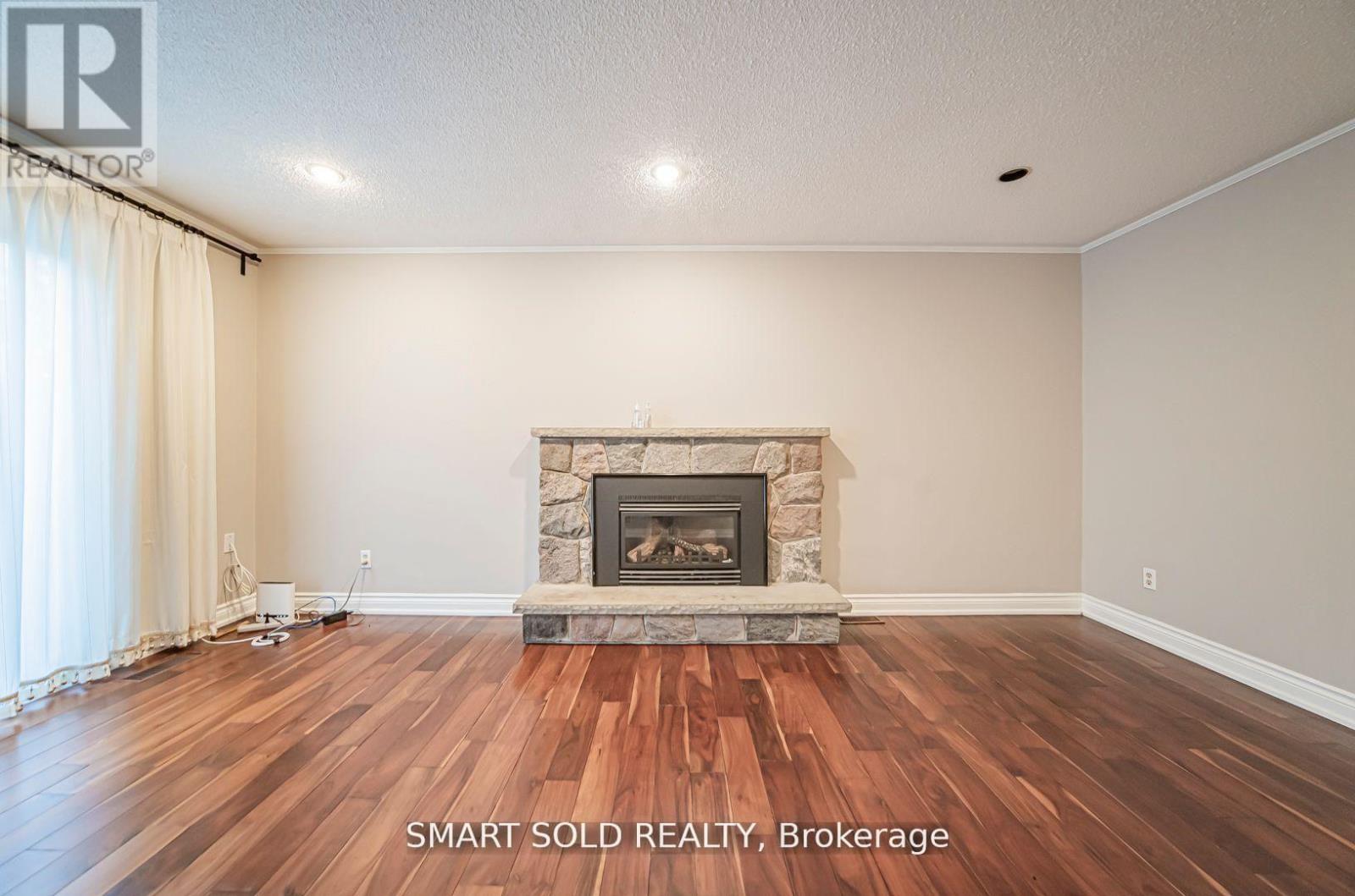 120 Abbeywood Trail, Toronto, Ontario  M3B 3B5 - Photo 5 - C13004934