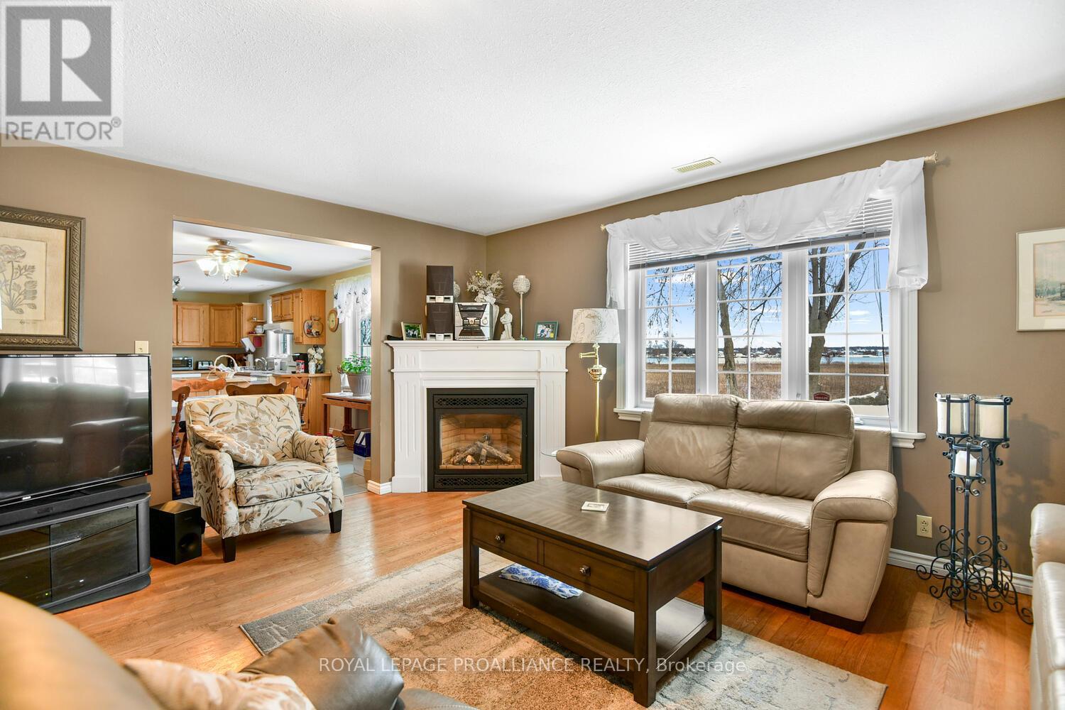 2111 County Road 2 Road E, Edwardsburgh/cardinal, Ontario  K0E 1T1 - Photo 9 - X12696346