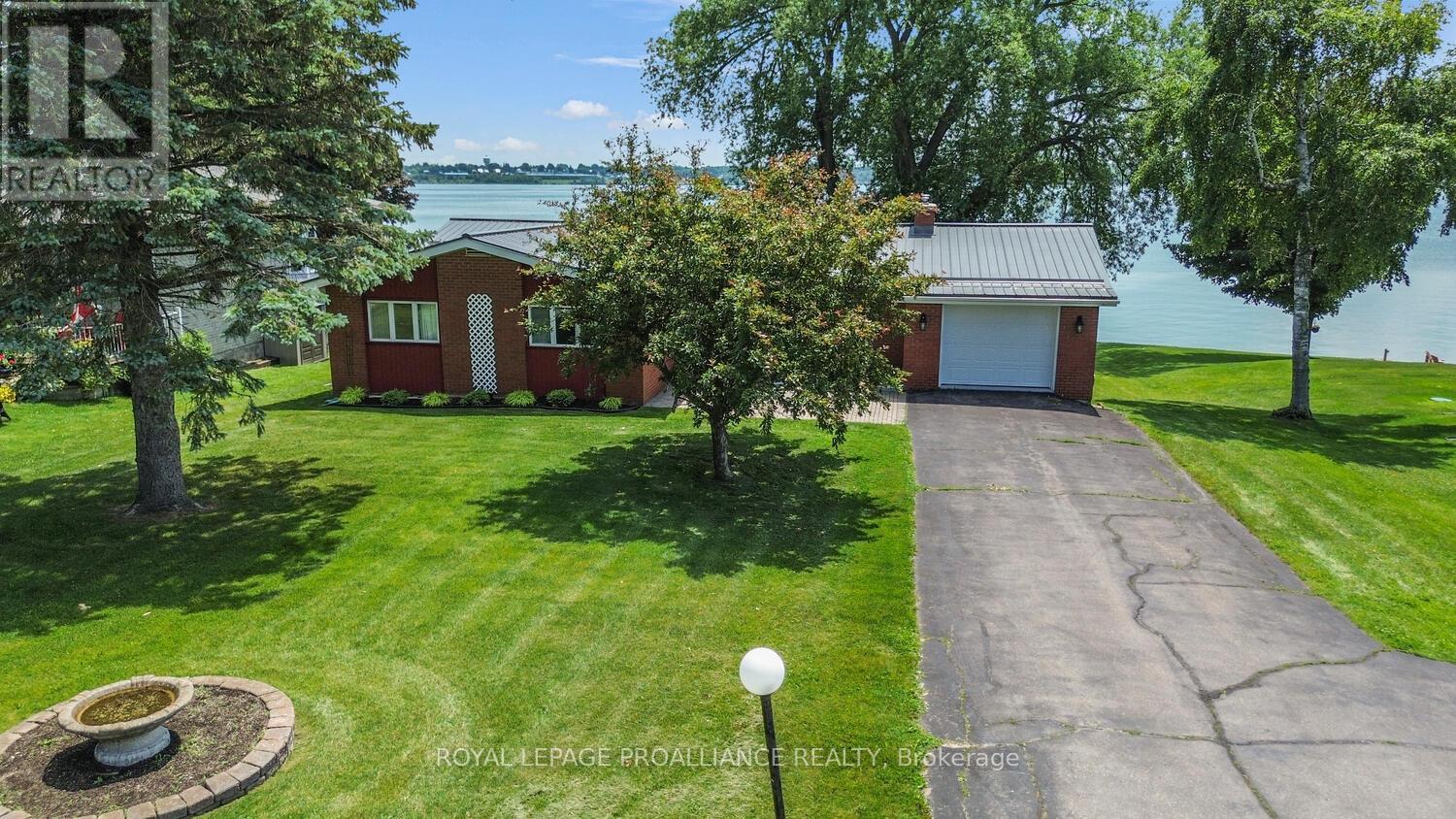 1675 County Rd 2 Road W, Prescott, Ontario  K0E 1T0 - Photo 1 - X12831876