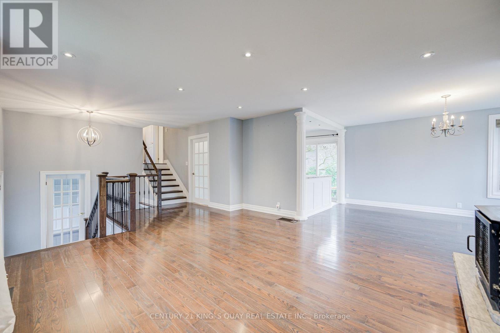 11 George Street, East Gwillimbury, Ontario  L0G 1V0 - Photo 12 - N13016158