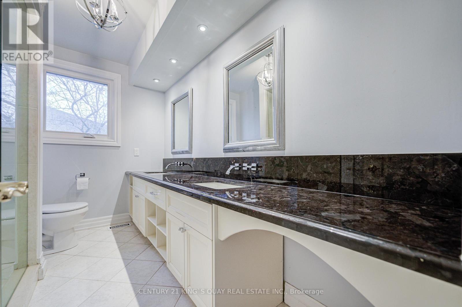 11 George Street, East Gwillimbury, Ontario  L0G 1V0 - Photo 17 - N13016158