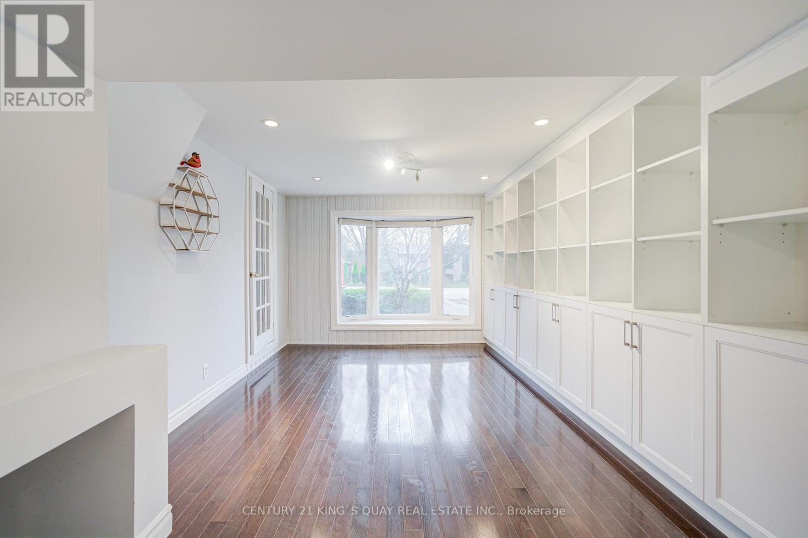 11 George Street, East Gwillimbury, Ontario  L0G 1V0 - Photo 7 - N13016158