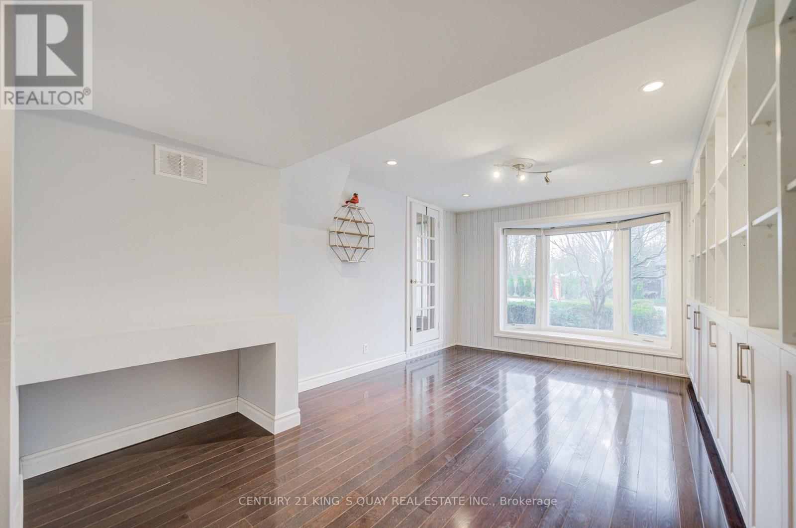 11 George Street, East Gwillimbury, Ontario  L0G 1V0 - Photo 8 - N13016158