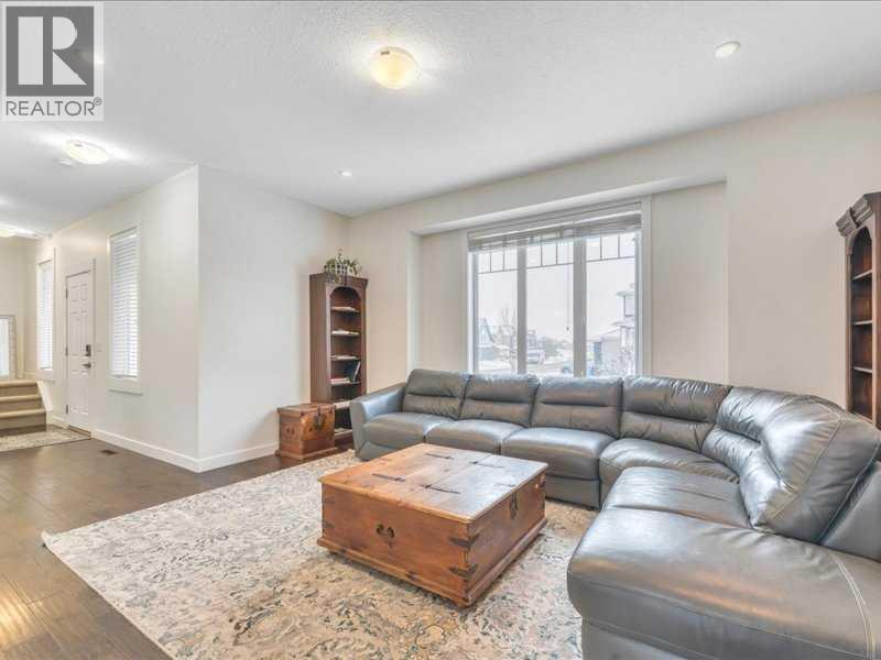 201 Rainbow Falls Glen, Chestermere, Alberta  T1X 0S6 - Photo 19 - A2302864