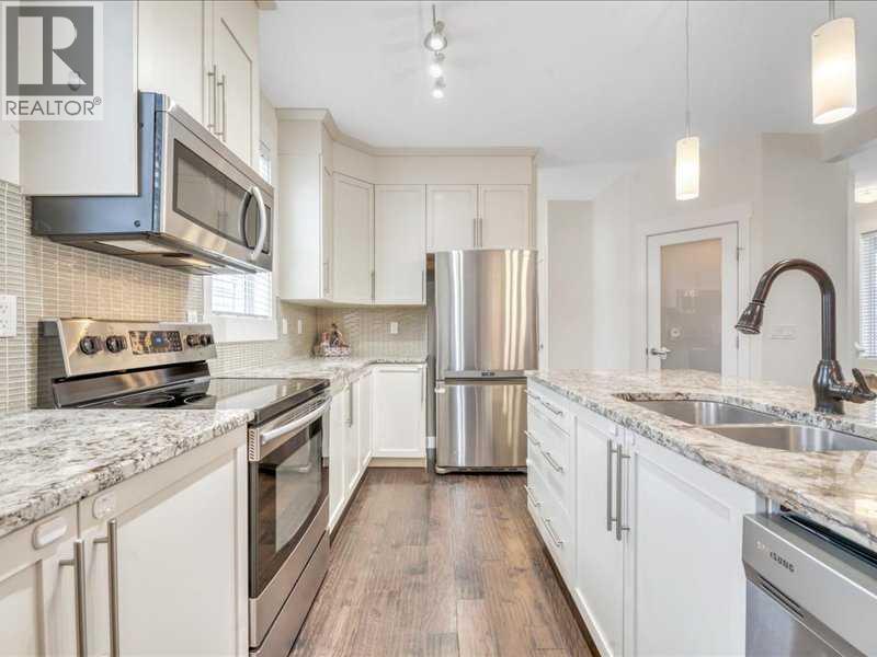 201 Rainbow Falls Glen, Chestermere, Alberta  T1X 0S6 - Photo 28 - A2302864