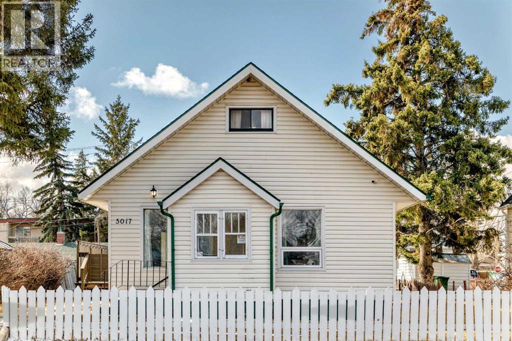 5017 54 Ave, Ponoka, Alberta  T4J 1H2 - Photo 2 - A2302226