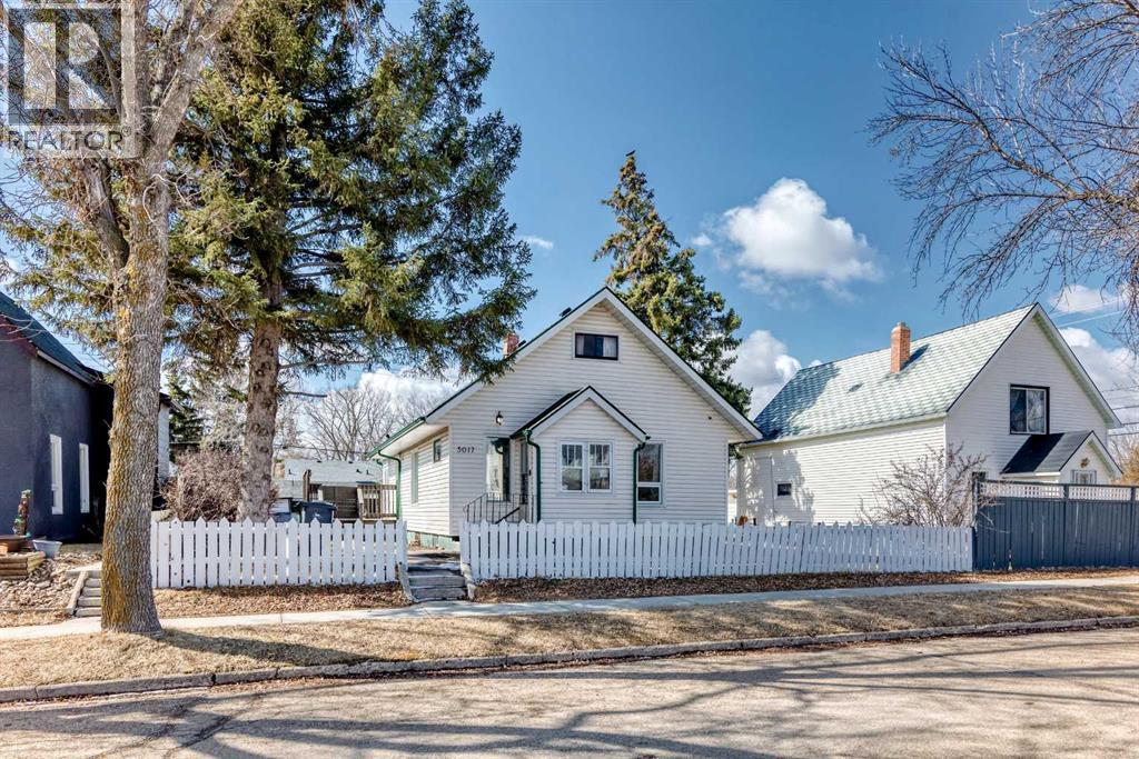 5017 54 Ave, Ponoka, Alberta  T4J 1H2 - Photo 31 - A2302226