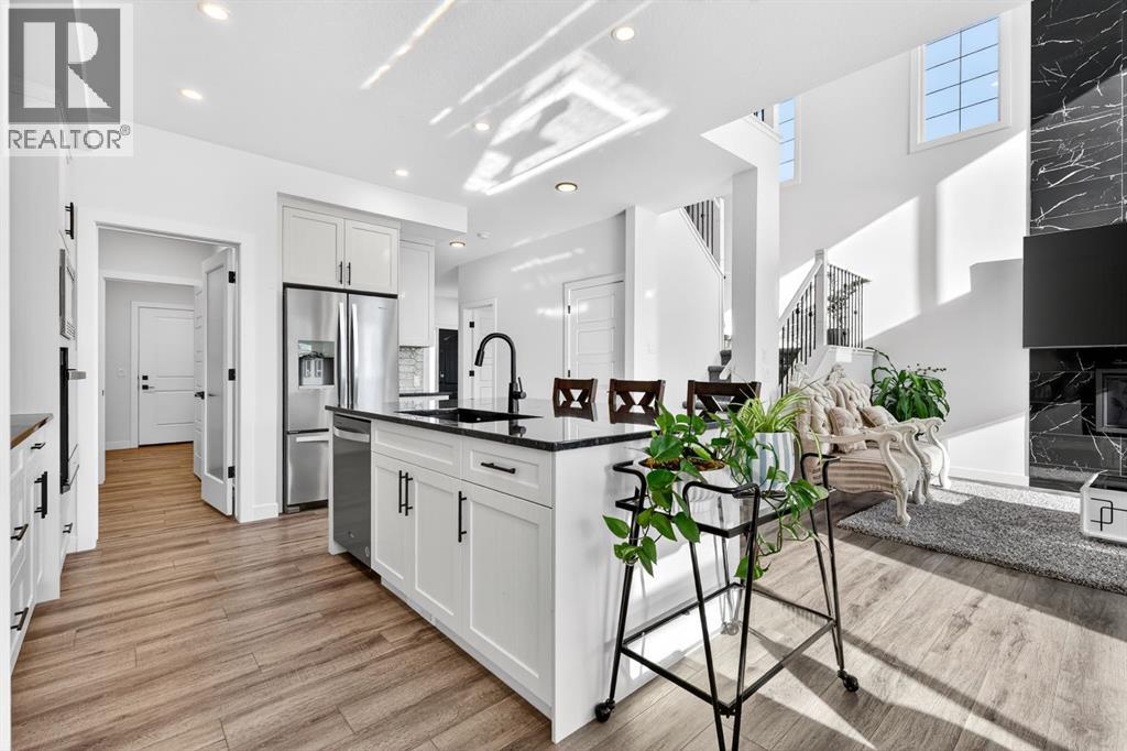 208 Dawson Circle, Chestermere, Alberta  T1X 2R2 - Photo 10 - A2299264