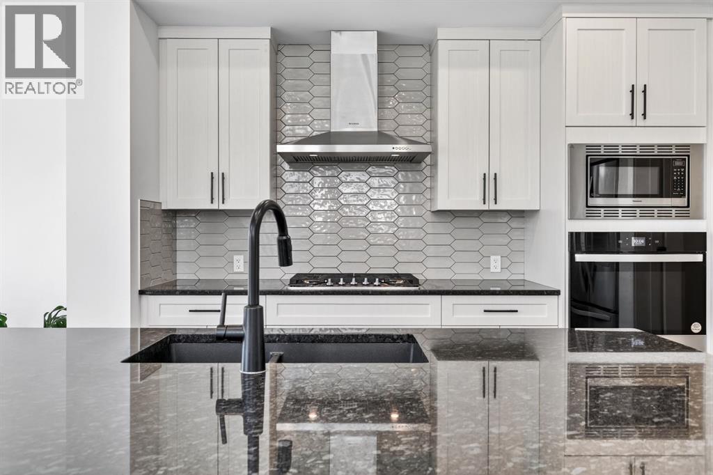 208 Dawson Circle, Chestermere, Alberta  T1X 2R2 - Photo 13 - A2299264