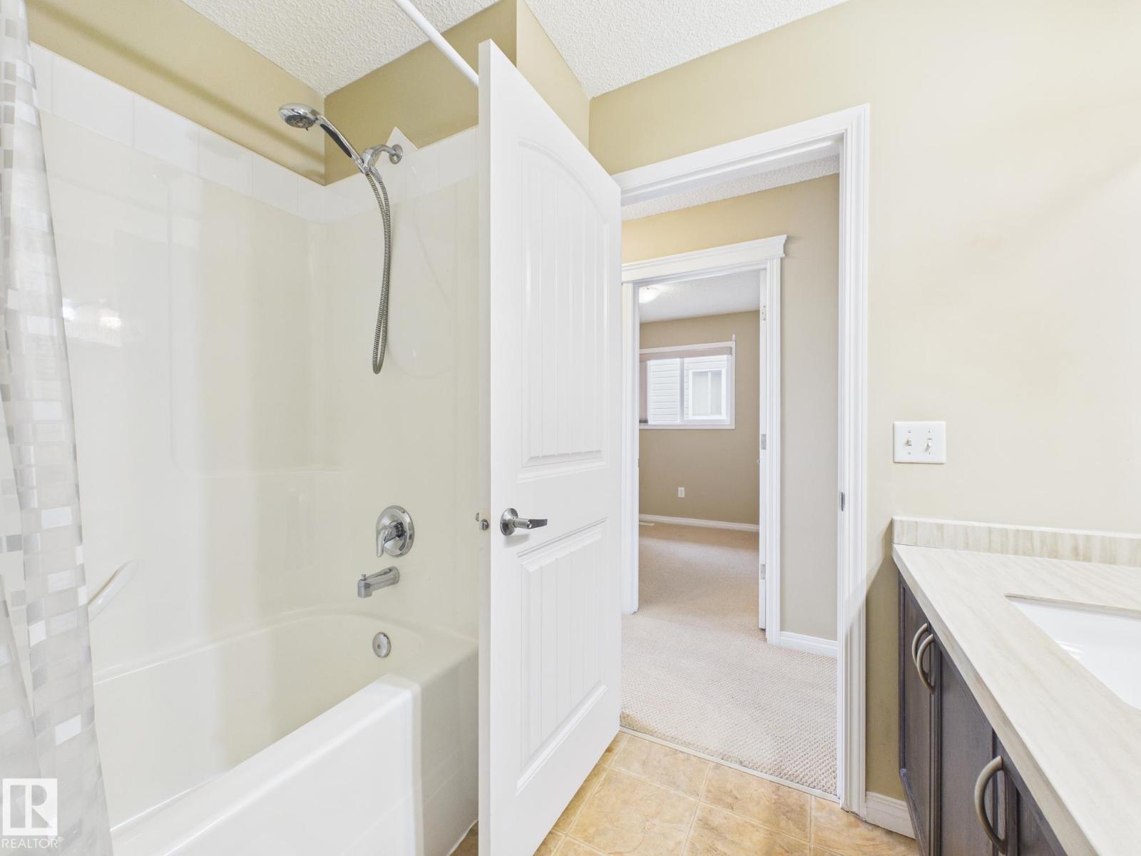 9073 Scott Cr Nw, Edmonton, Alberta  T6R 0E7 - Photo 35 - E4483128