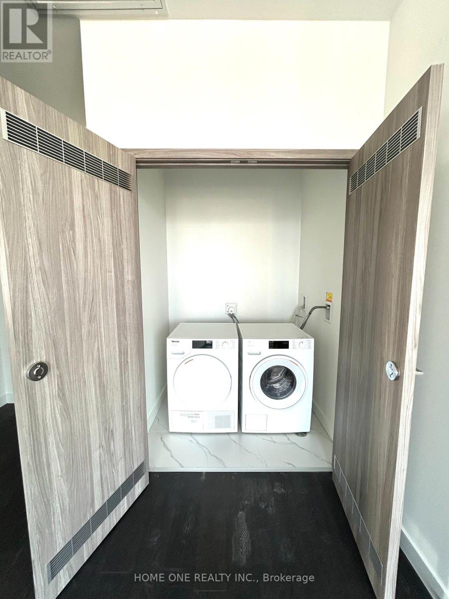 6901 - 1 Concord City Place Way, Toronto, Ontario  M5V 0X3 - Photo 13 - C13017410