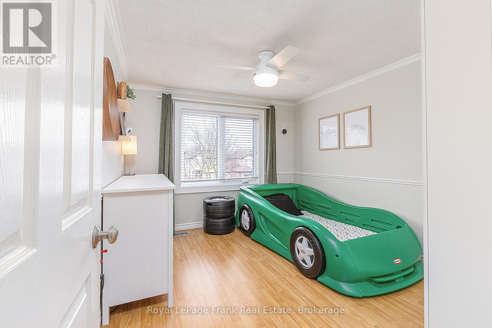 180 Chatfield Drive, Ajax, Ontario  L1T 2H7 - Photo 18 - E13017380