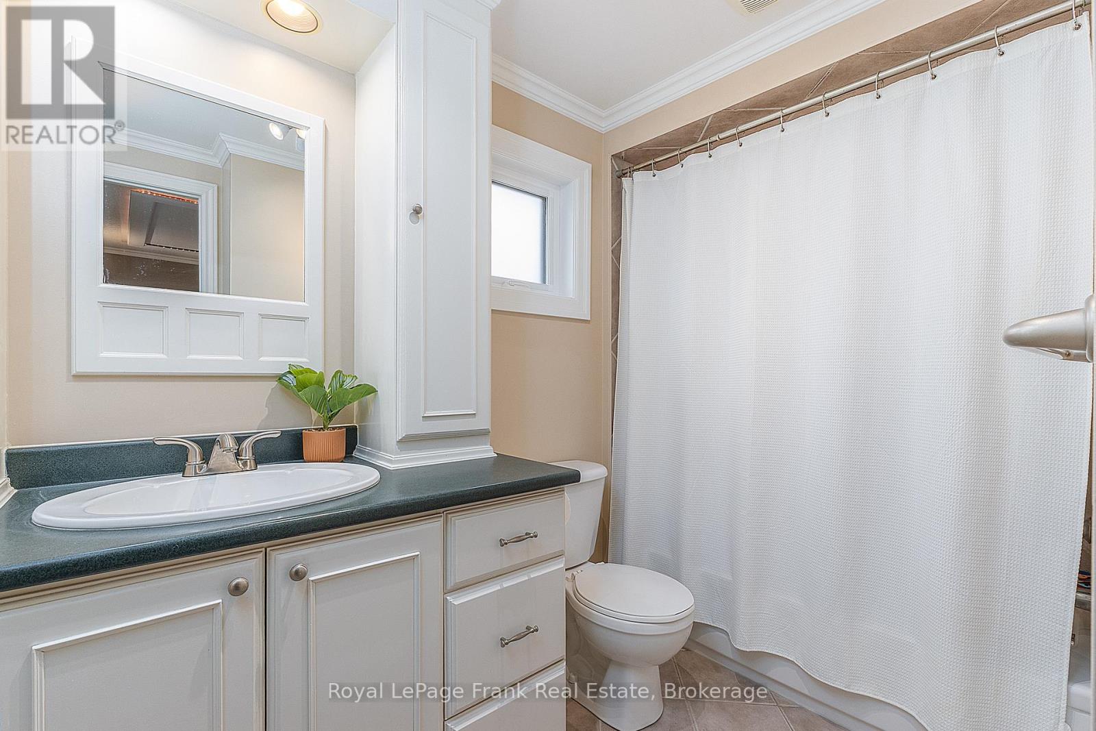 180 Chatfield Drive, Ajax, Ontario  L1T 2H7 - Photo 20 - E13017380