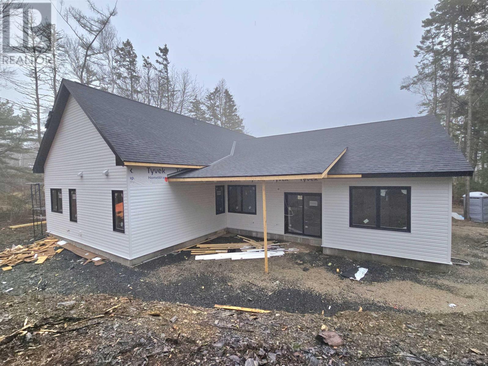 18 Wilson Drive, Chester, Nova Scotia  B0J 1N0 - Photo 4 - 202529663