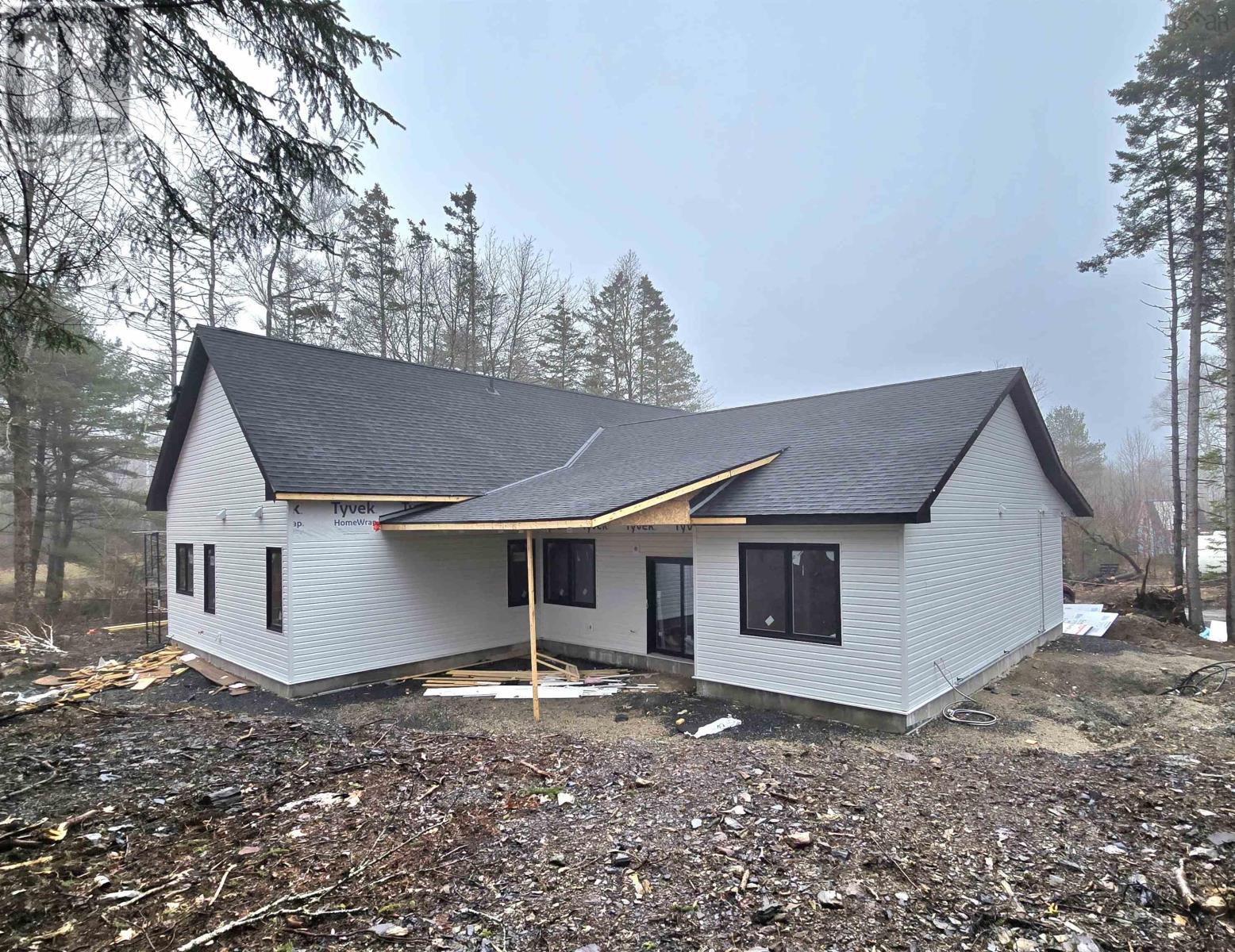 18 Wilson Drive, Chester, Nova Scotia  B0J 1N0 - Photo 5 - 202529663