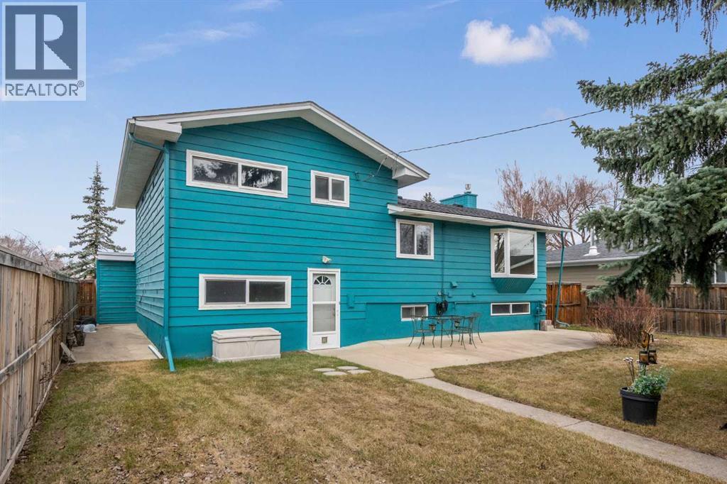 67 Hooke Road Sw, Calgary, Alberta  T2V 3K6 - Photo 2 - A2302677