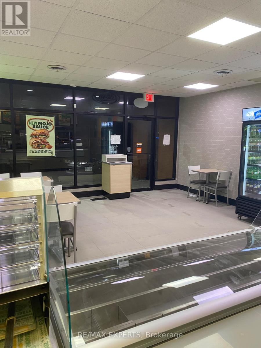 41 Kennedy Road N, Brampton, Ontario  L6V 1X6 - Photo 3 - W13017390