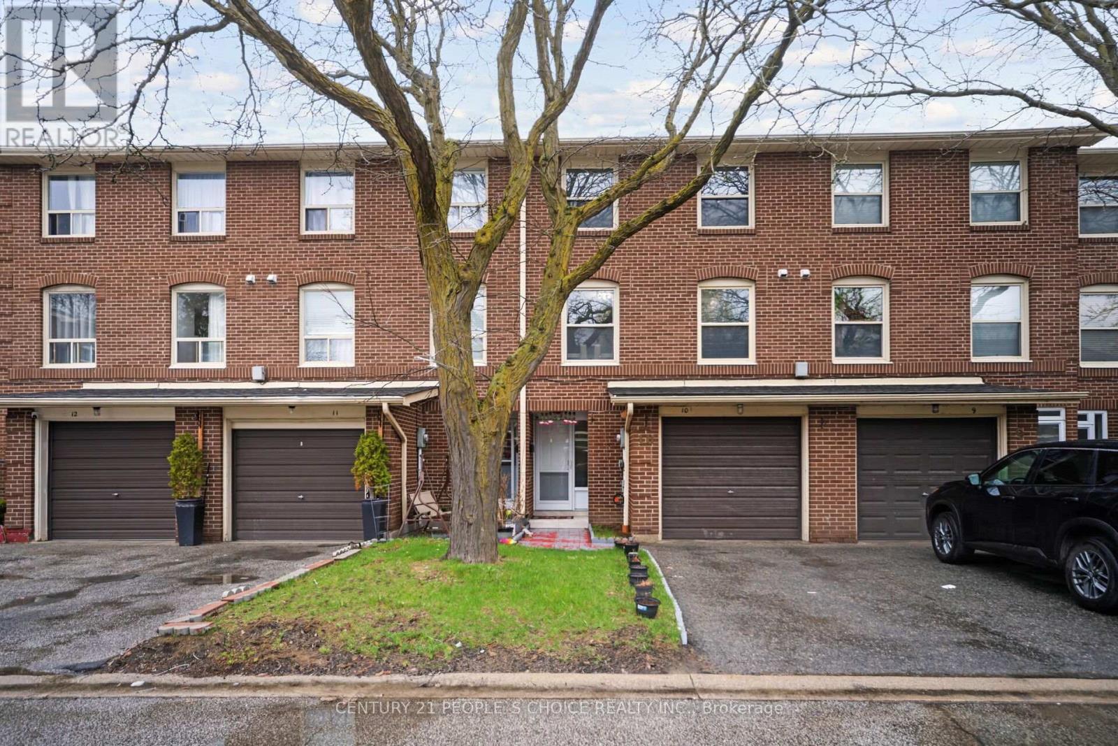 10 EDEN PARK DRIVE, Brampton, Ontario