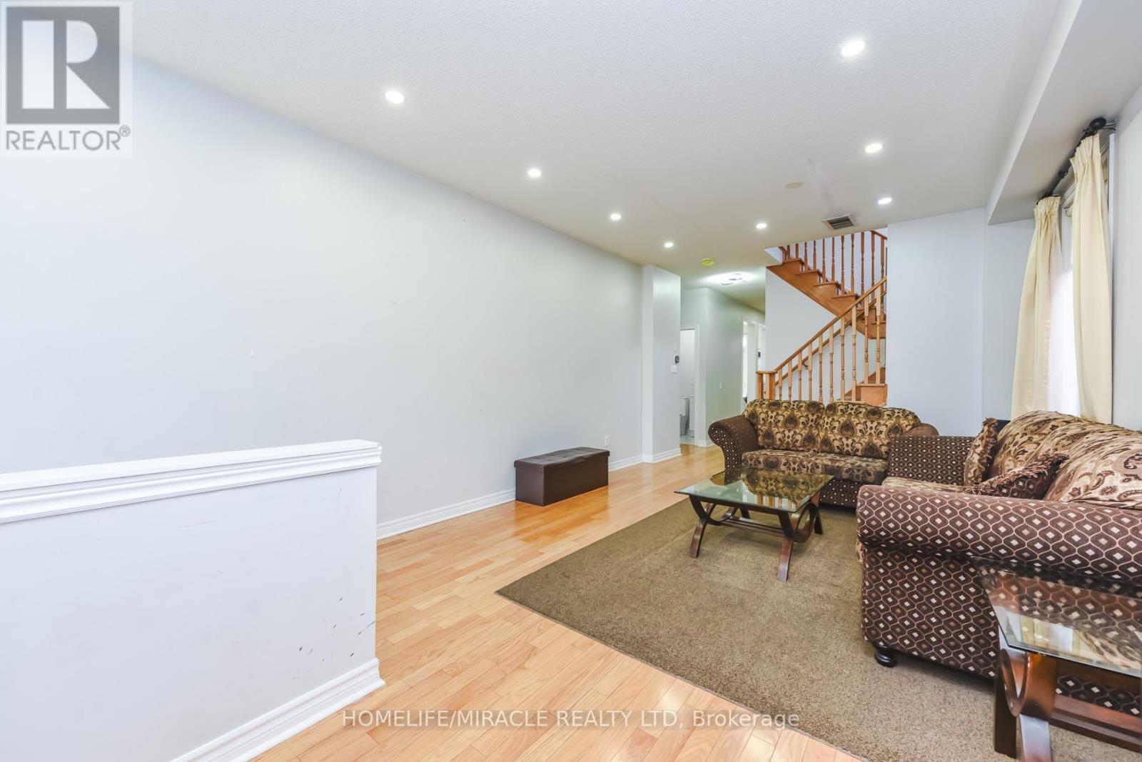 20 Gamson Crescent, Brampton, Ontario  L6R 0V8 - Photo 6 - W13011394