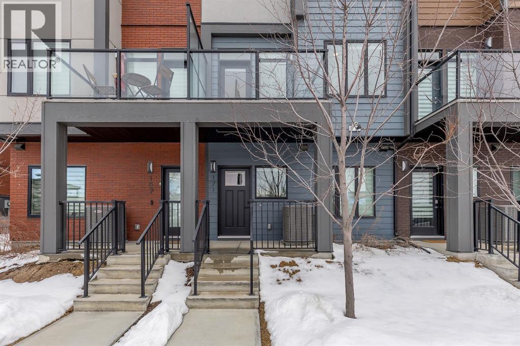 171 Greenbriar Place Nw, Calgary, Alberta  T3B 6J3 - Photo 6 - A2299960