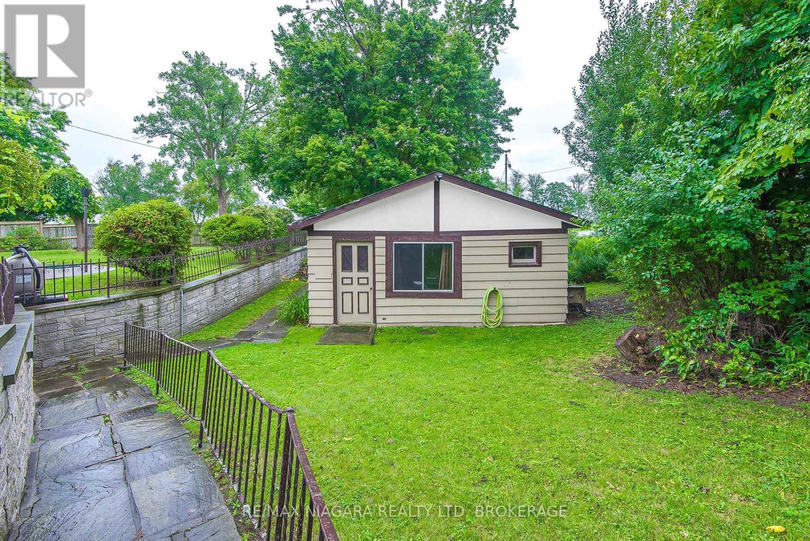 140 Lakeshore Road, Fort Erie, Ontario  L2A 1B2 - Photo 17 - X11995455