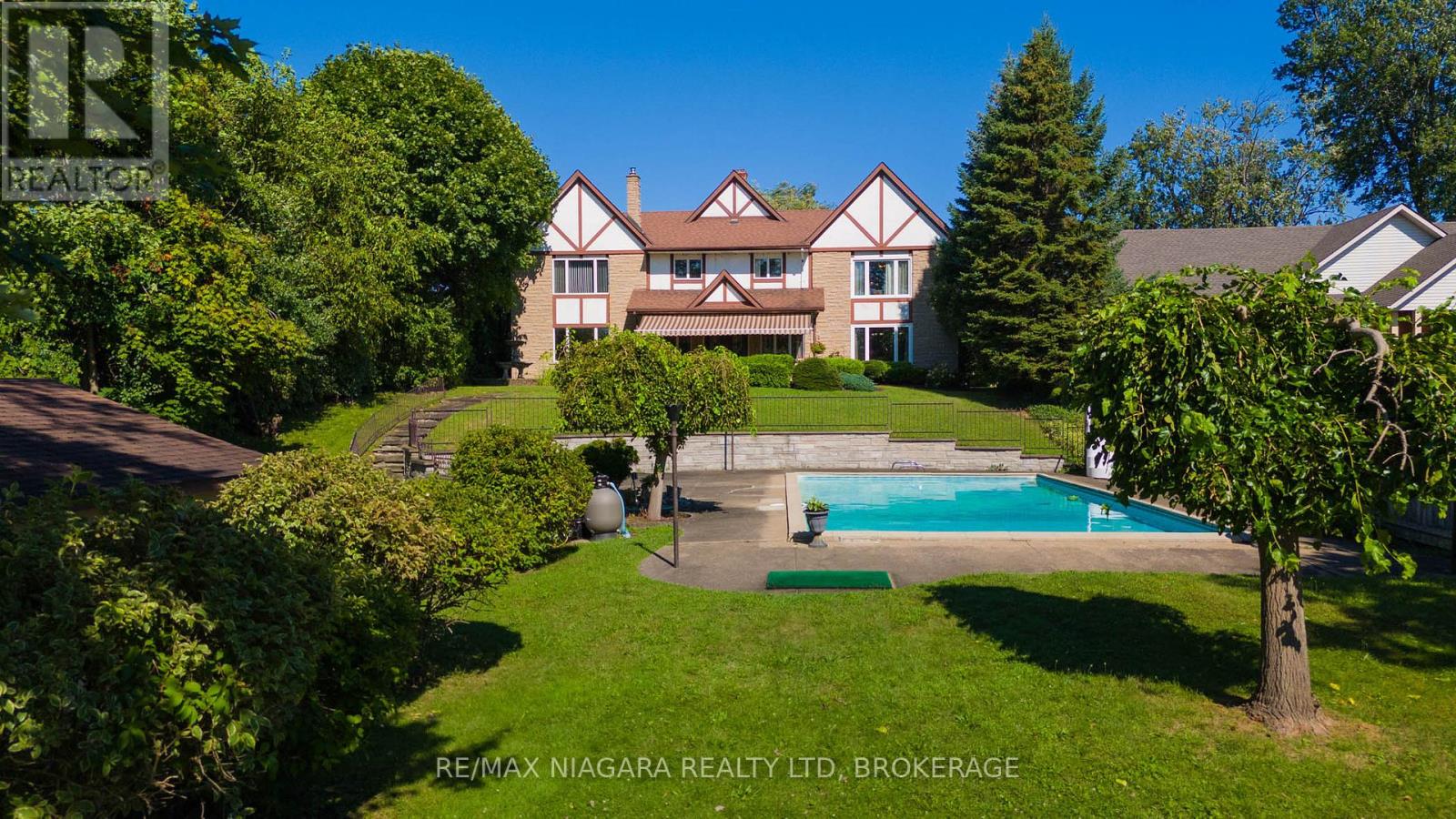 140 LAKESHORE ROAD, Fort Erie, Ontario