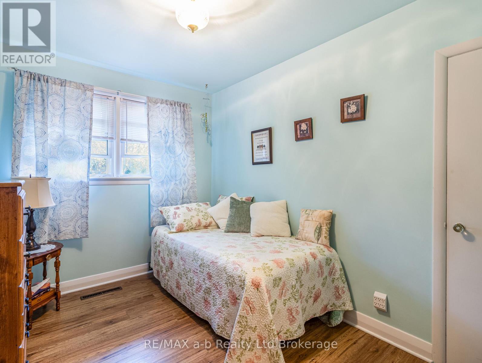 219 Bowerhill Road, Woodstock, Ontario  N4S 2N5 - Photo 12 - X12961102