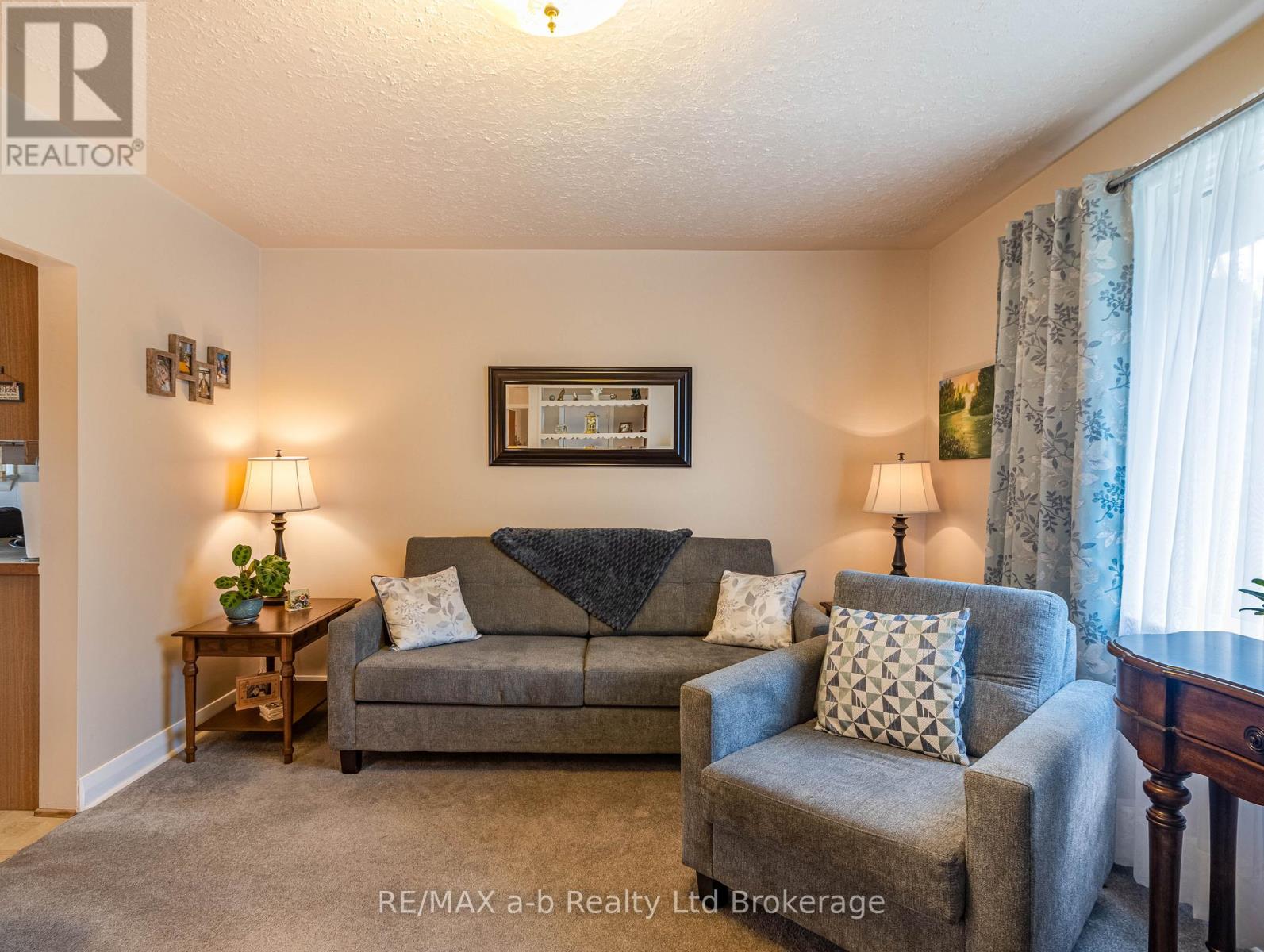 219 Bowerhill Road, Woodstock, Ontario  N4S 2N5 - Photo 10 - X12961102