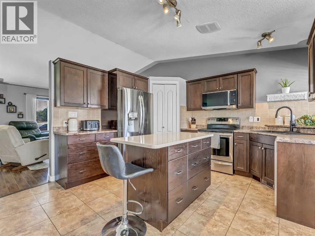 32 Spruce Close Se, Medicine Hat, Alberta  T1A 7E4 - Photo 10 - A2298951