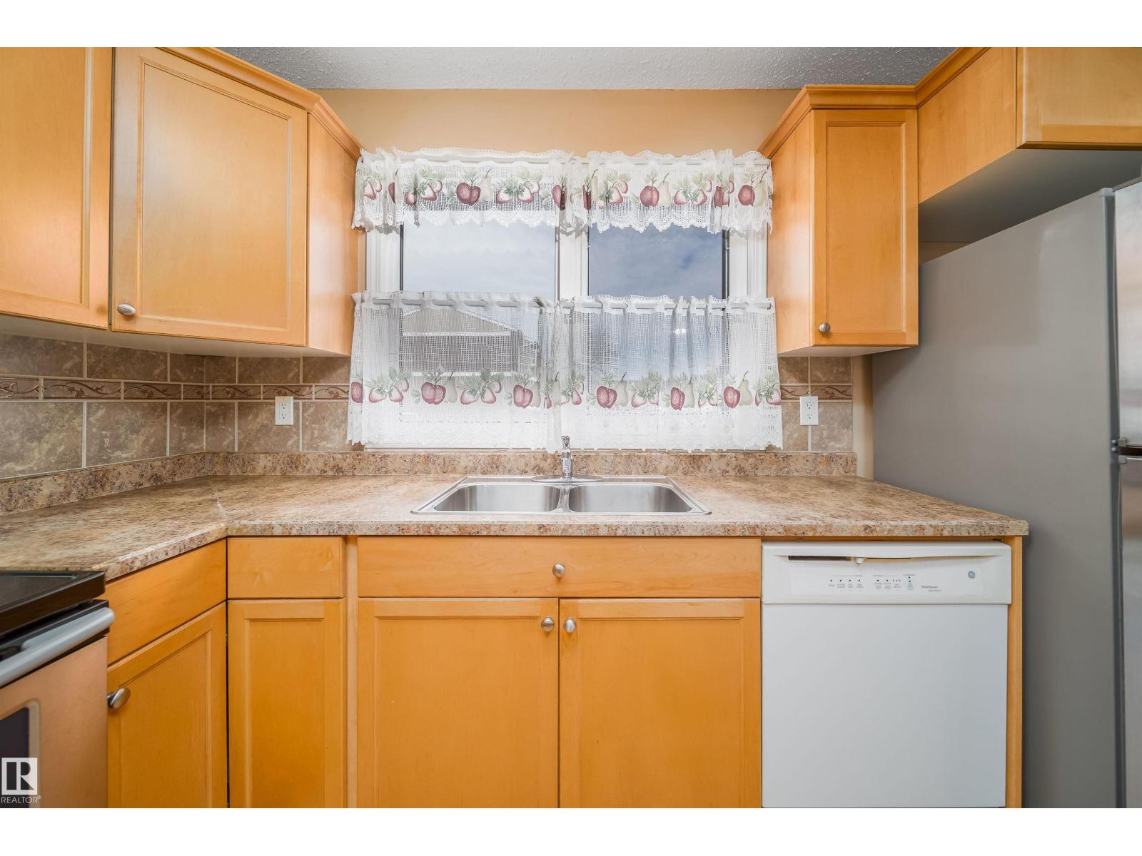 #18 3115 119 St Nw, Edmonton, Alberta  T6J 5N5 - Photo 9 - E4483132