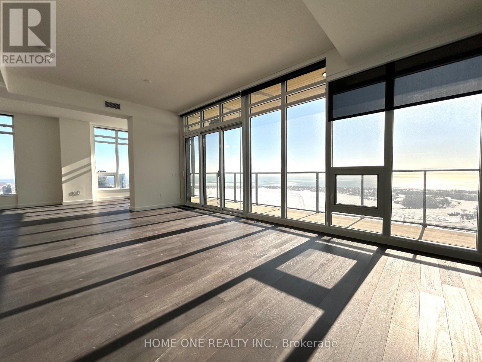 8005 - 3 Concord City Place Way, Toronto, Ontario  M5V 0X4 - Photo 3 - C13017418