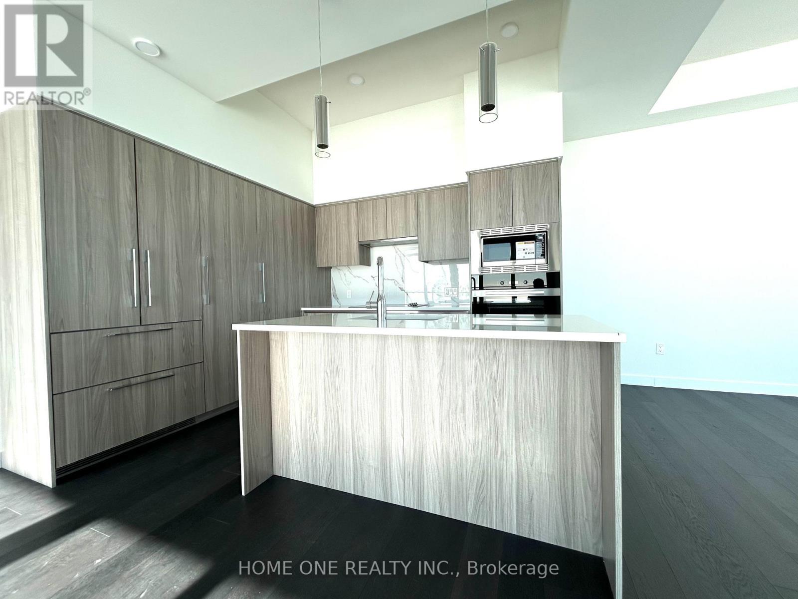 8005 - 3 Concord City Place Way, Toronto, Ontario  M5V 0X4 - Photo 4 - C13017418