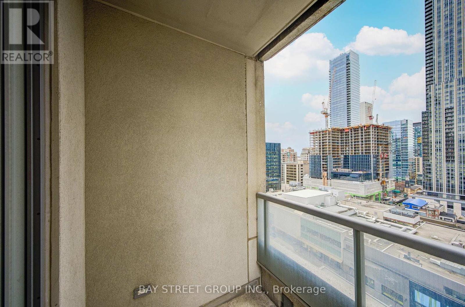 1604 - 35 Balmuto Street, Toronto, Ontario  M4Y 0A3 - Photo 35 - C13017434