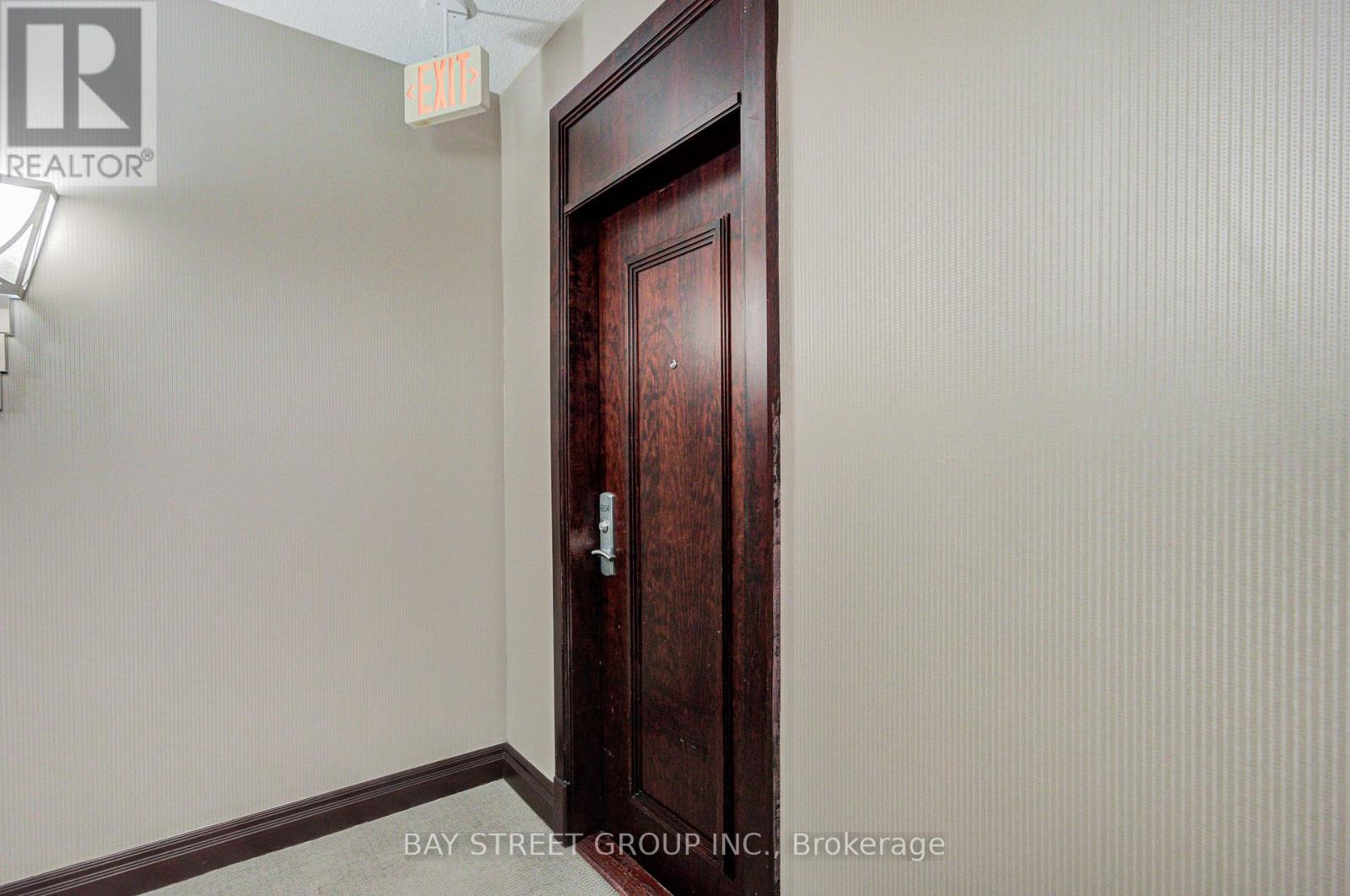 1604 - 35 Balmuto Street, Toronto, Ontario  M4Y 0A3 - Photo 4 - C13017434