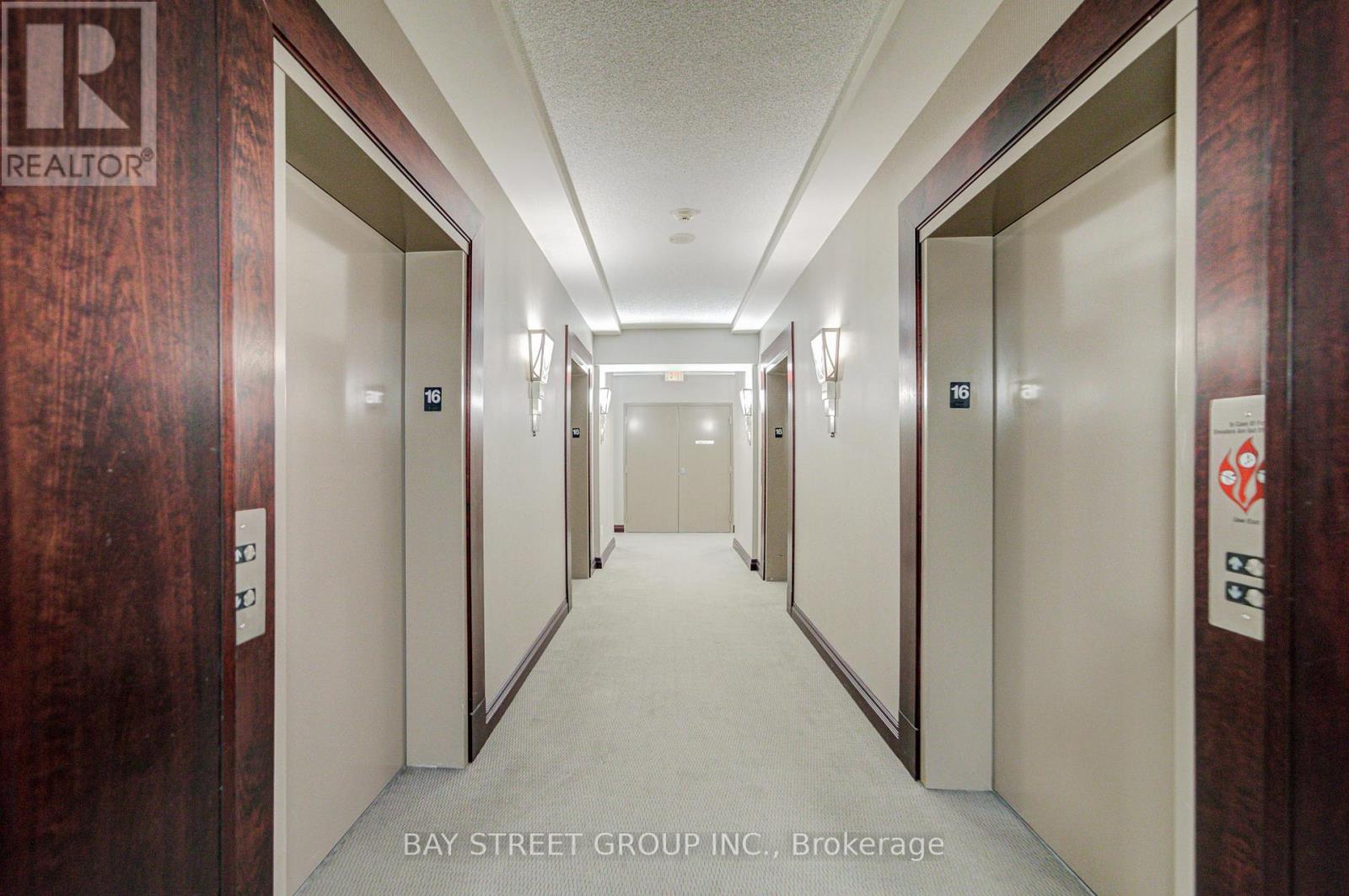 1604 - 35 Balmuto Street, Toronto, Ontario  M4Y 0A3 - Photo 5 - C13017434