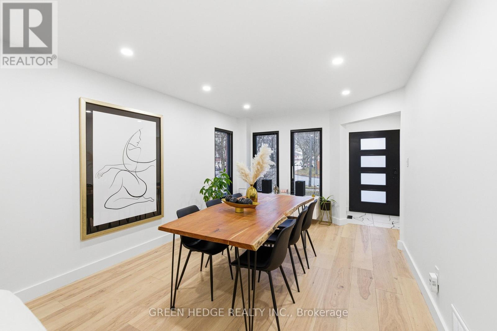 33 Dagwell Crescent, Ajax, Ontario  L1T 3M8 - Photo 15 - E13017436