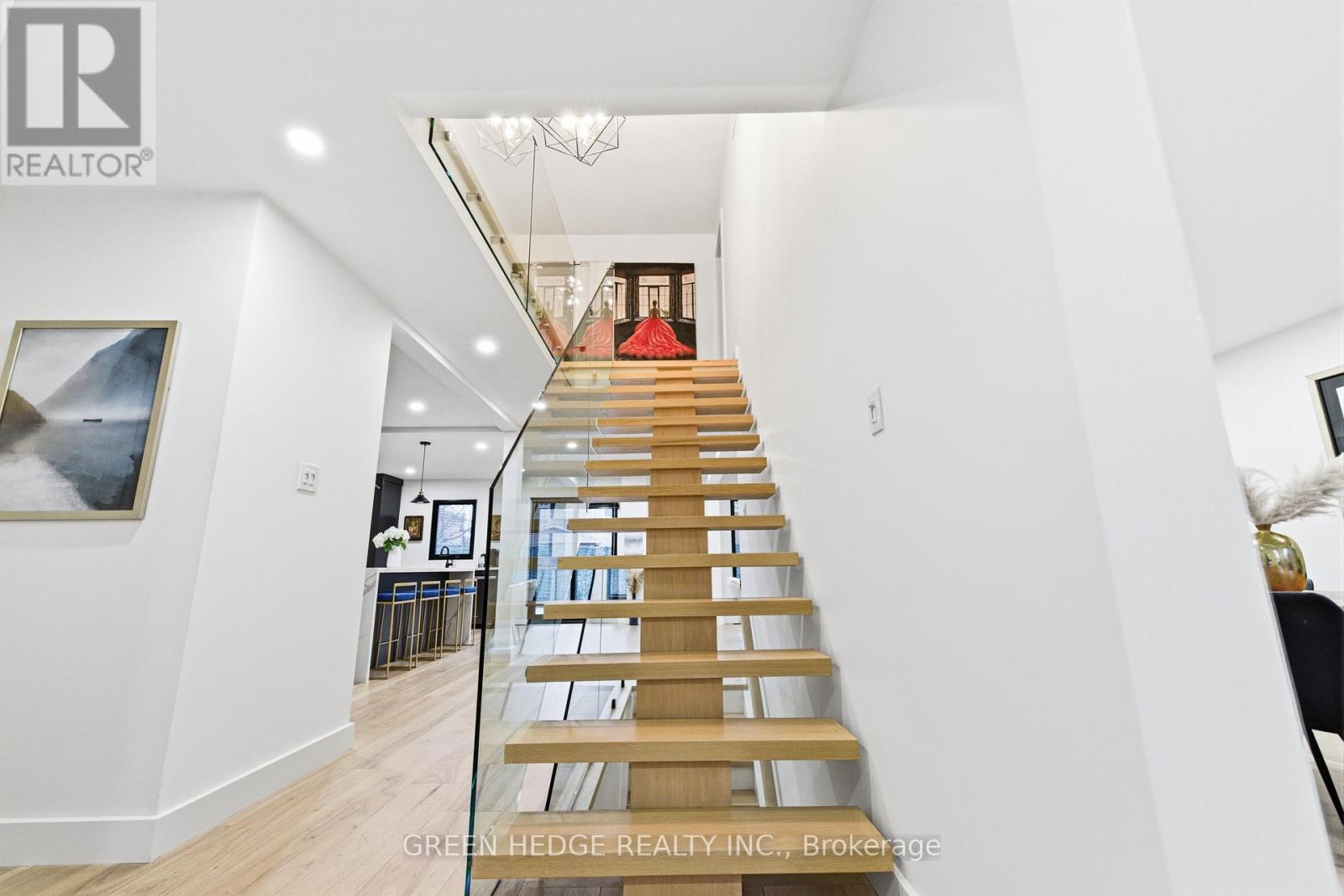 33 Dagwell Crescent, Ajax, Ontario  L1T 3M8 - Photo 20 - E13017436