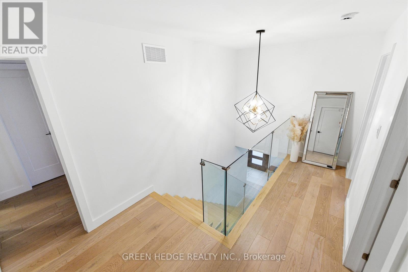 33 Dagwell Crescent, Ajax, Ontario  L1T 3M8 - Photo 21 - E13017436