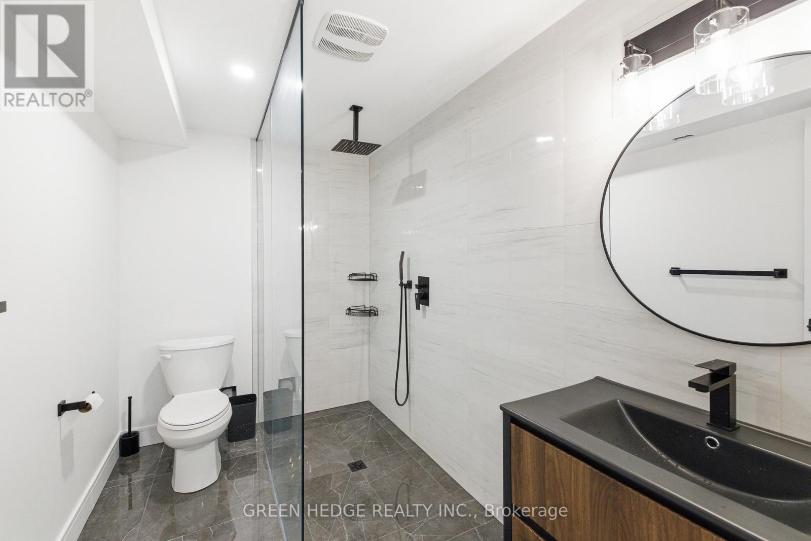 33 Dagwell Crescent, Ajax, Ontario  L1T 3M8 - Photo 36 - E13017436