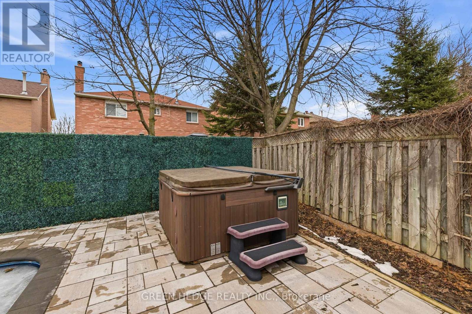 33 Dagwell Crescent, Ajax, Ontario  L1T 3M8 - Photo 41 - E13017436