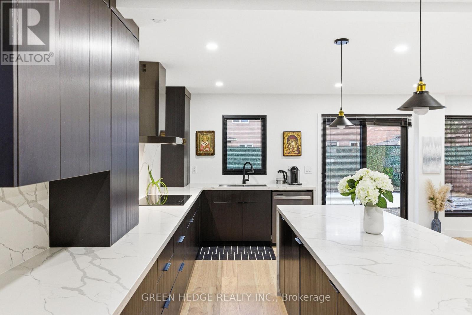 33 Dagwell Crescent, Ajax, Ontario  L1T 3M8 - Photo 9 - E13017436