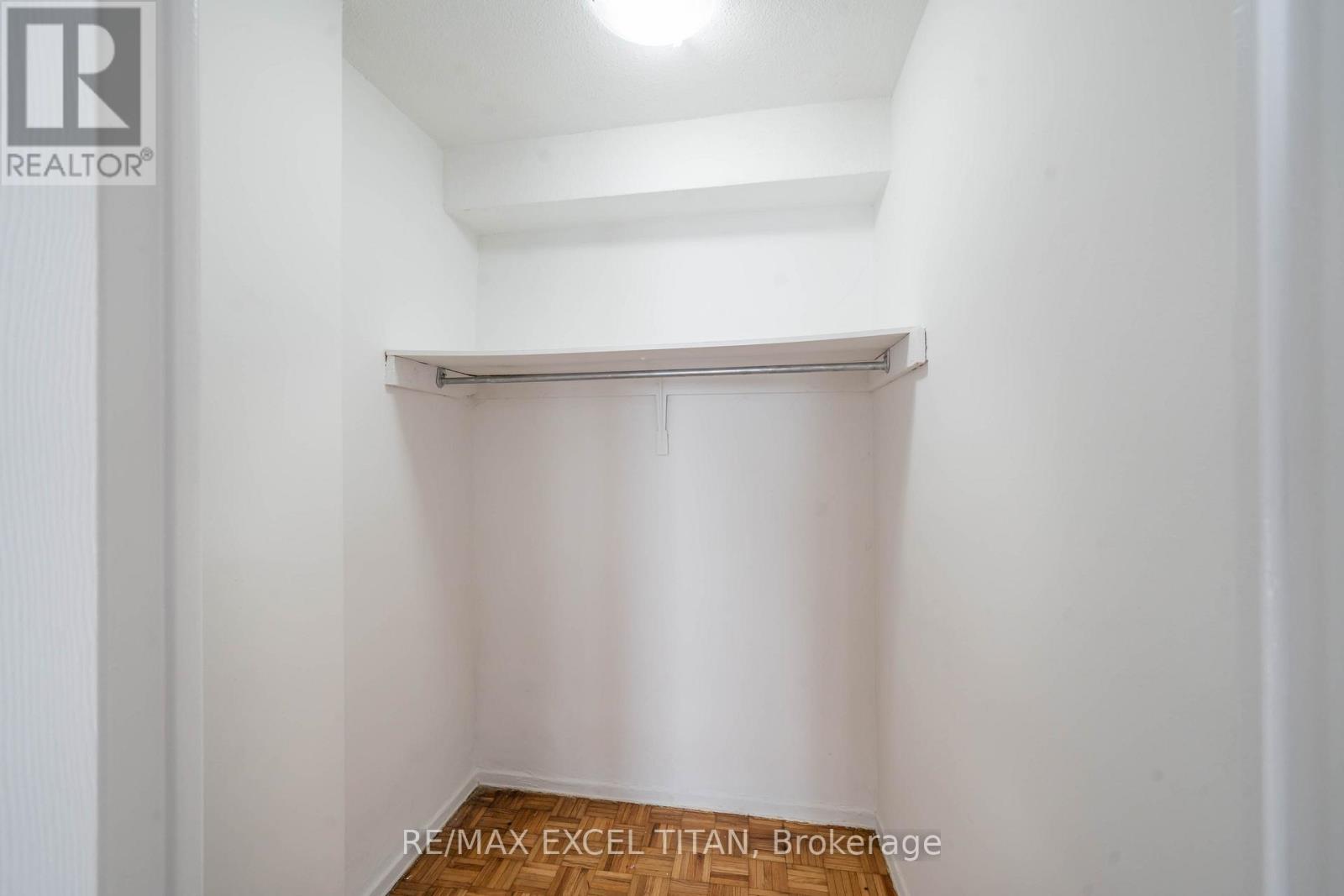 914 - 5 Glamorgan Avenue, Toronto, Ontario  M1P 4P1 - Photo 10 - E13017450