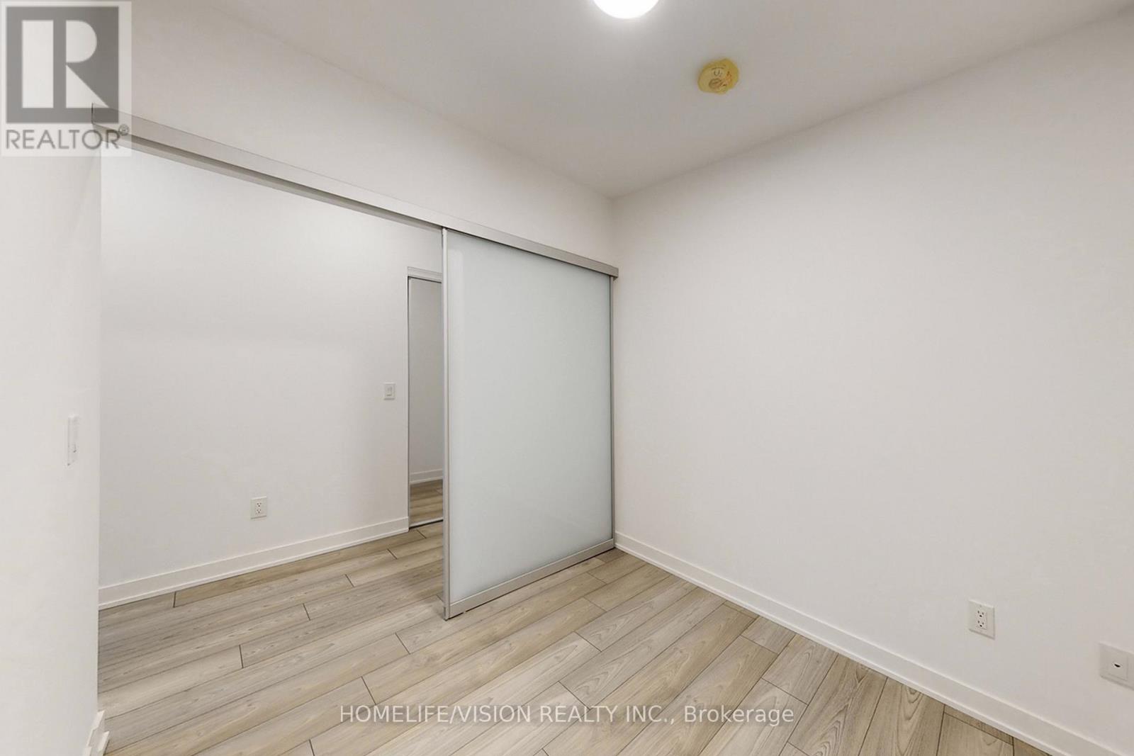 518 - 252 Church Street, Toronto, Ontario  M5B 0E6 - Photo 27 - C12912342