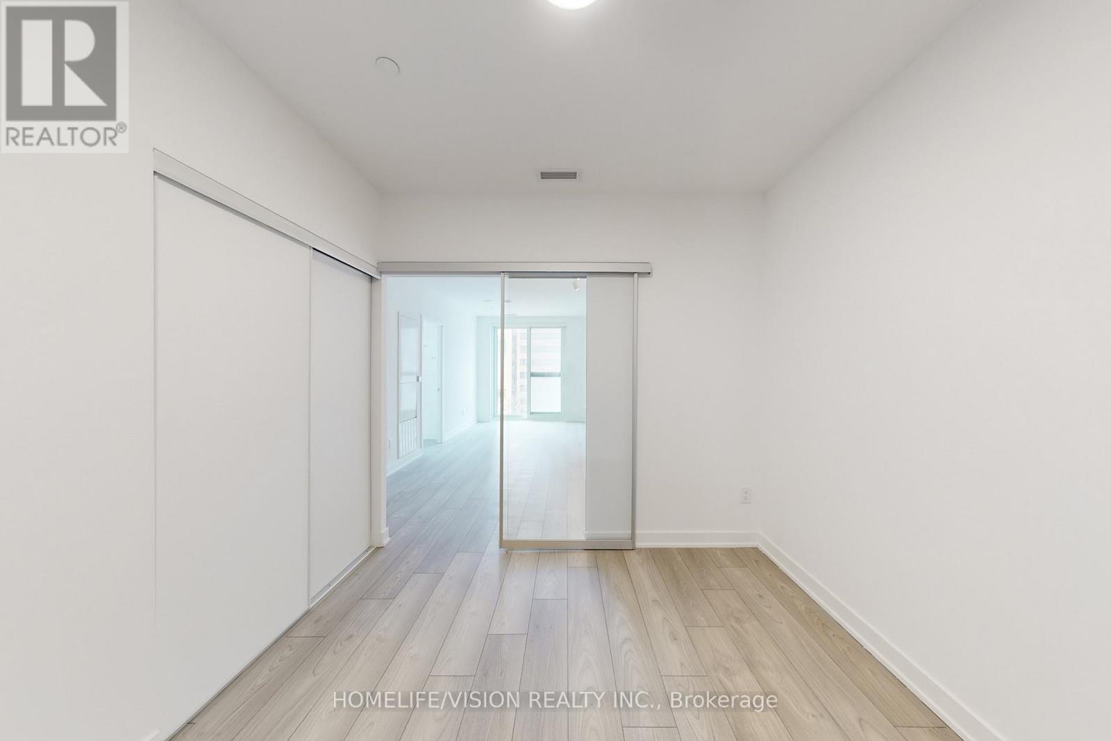 518 - 252 Church Street, Toronto, Ontario  M5B 0E6 - Photo 23 - C12912342