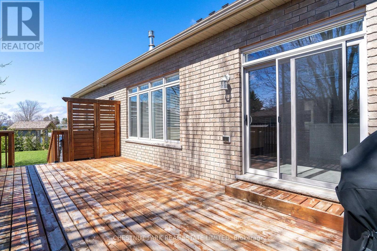 15 Patchell Court, Springwater, Ontario  L0L 1P0 - Photo 34 - S12866816