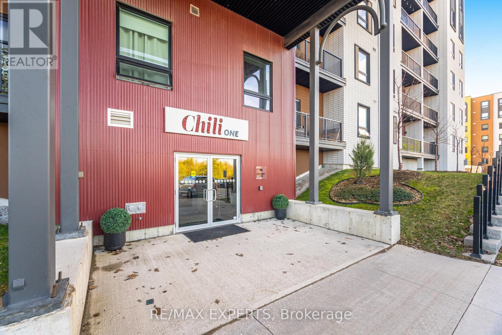 605 - 10 Culinary Lane, Barrie, Ontario  L9J 0K2 - Photo 2 - S13017442
